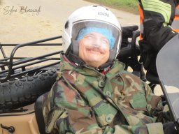 2025-11-14_Moment-de-Partage-et-Bonheur-en-Side